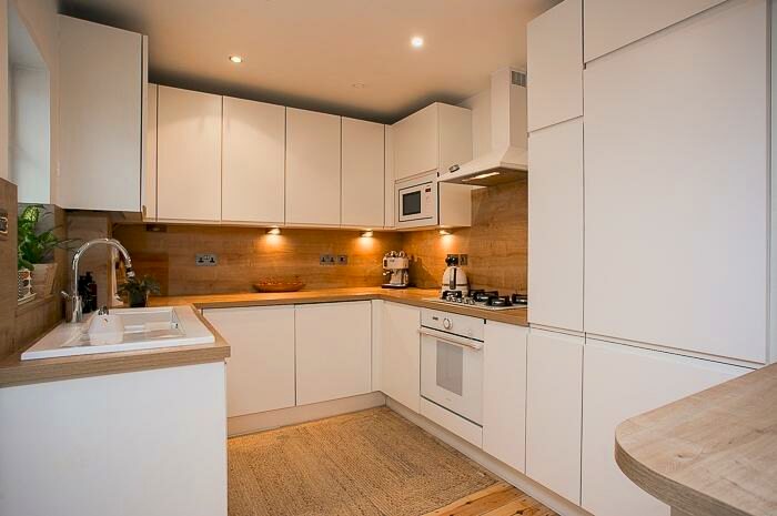 3 Bedroom Maisonette To Rent In Norwood Road, SE24