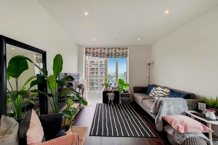 1 Bedroom Flat To Rent In Victory Parade, Woolwich, London, SE18