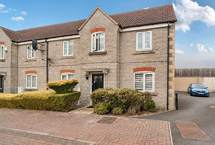 3 Bedroom Semi Detached House For Sale In Station Court, Kingswood, South Gloucestershire, BS15