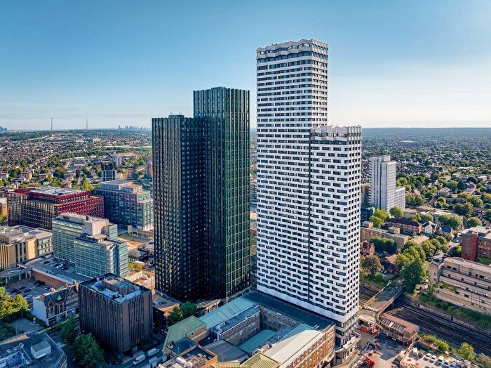 3 Bedroom Flat To Rent In No. College Road, Croydon, CR0