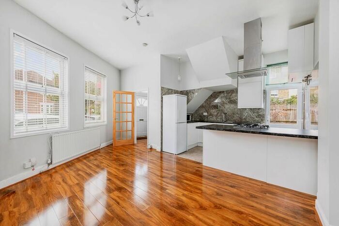 2 Bedroom Terraced House To Rent In Loveday Road, Ealing, London, W13