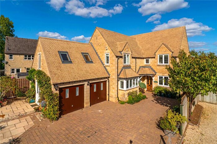 4 Bedroom Detached House For Sale In Aston Road, Chipping Campden, Gloucestershire, GL55