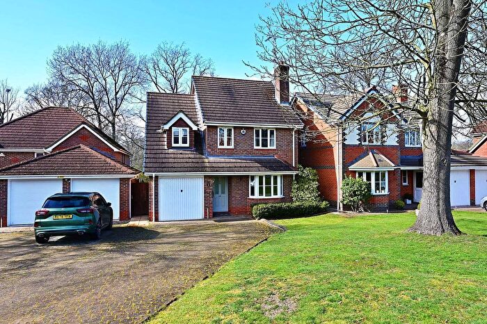 4 Bedroom Detached House For Sale In Maynards Wood, Chineham, RG24