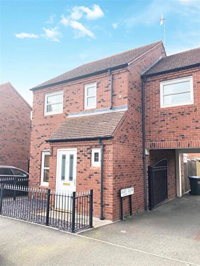 3 Bedroom House To Rent In Austen Road, Stratford-Upon-Avon, CV37