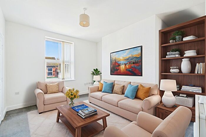 1 Bedroom Flat For Sale In Shillingford Mews, Grove Road, Leighton Buzzard, LU7