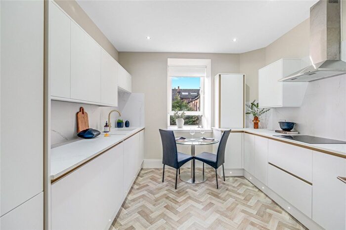 2 Bedroom Flat For Sale In Cartvale Road, Battlefield, Glasgow, G42