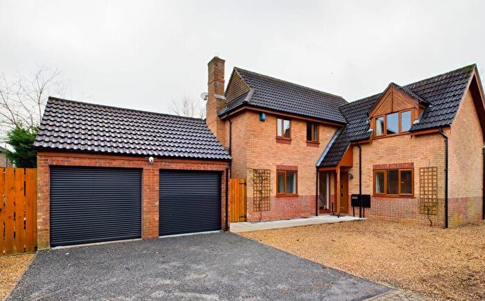 4 Bedroom Detached House For Sale In Wood Lane, Hartwell, Northampton, NN7