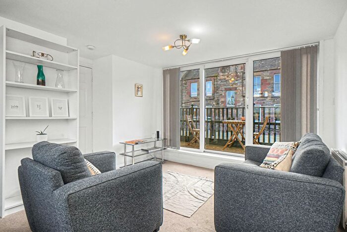 2 Bedroom Flat For Sale In / Trafalgar Lane, Leith, Edinburgh, EH6