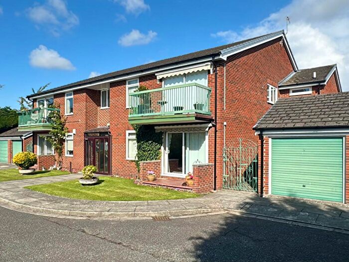 3 Bedroom Apartment For Sale In St Johns Court, Byron Close, Formby, L37