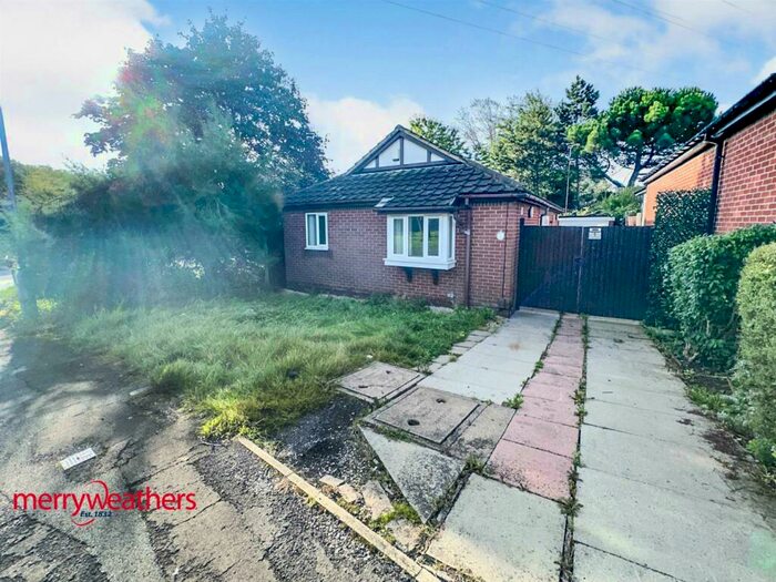 2 Bedroom Detached Bungalow To Rent In Fenton Fields, Rotherham, S61