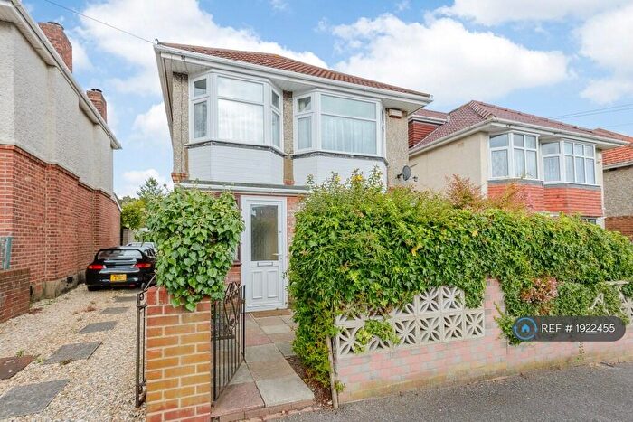 1 Bedroom Flat To Rent In Pine Avenue, Poole, BH12