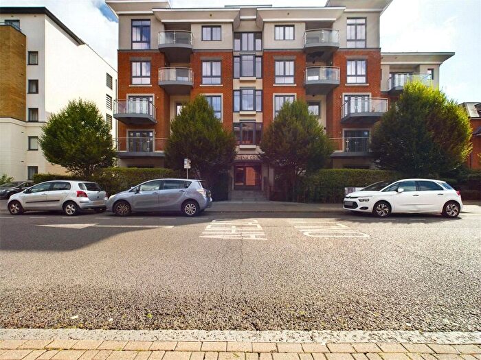 2 Bedroom Apartment To Rent In Bridge Avenue, Maidenhead, Berkshire, SL6
