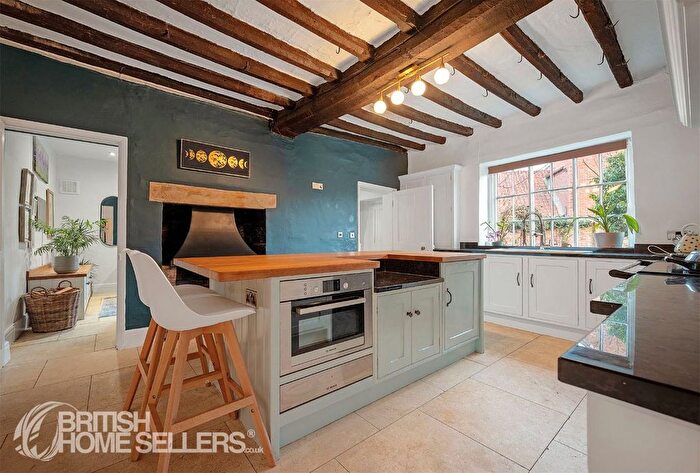 5 Bedroom Detached House For Sale In Wistowgate, Cawood, Selby, North Yorkshire, YO8