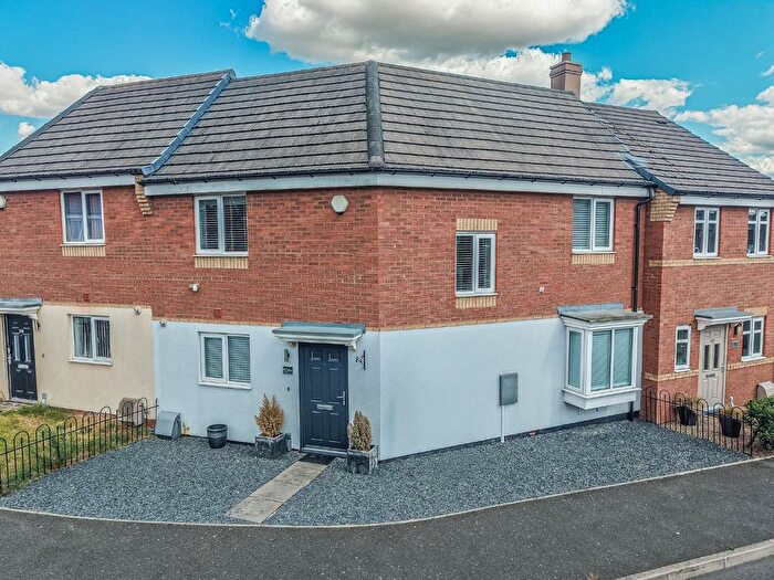 3 Bedroom Terraced House For Sale In Northumberland Way, Walsall, WS2