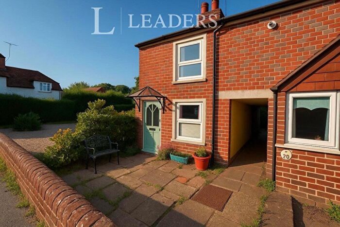 2 Bedroom Semi-Detached House For Sale In London Road, Horndean, Waterlooville, PO8