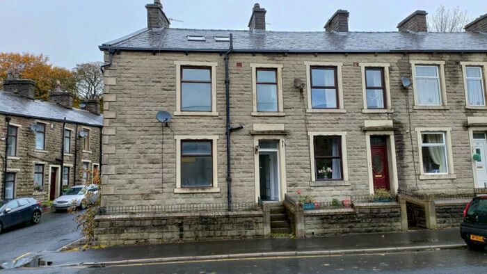 4 Bedroom Terraced House To Rent In Newchurch Rd, Bacup, OL13