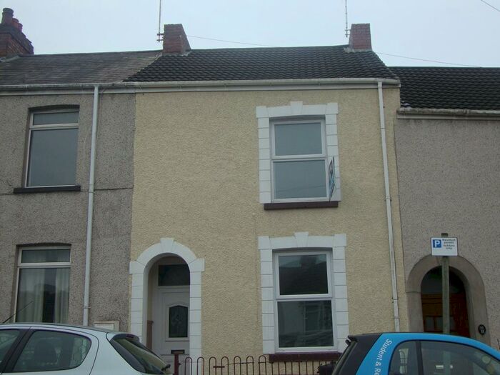 4 Bedroom House To Rent In Park Place, Brynmill, Swansea, SA2