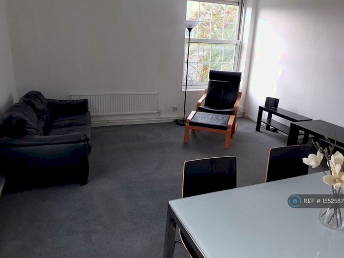 2 Bedroom Flat To Rent In Grace House, London, SE11
