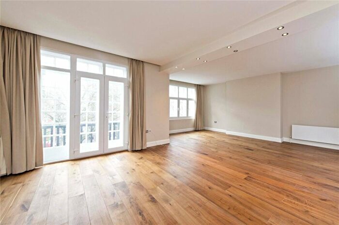 3 Bedroom Flat To Rent In Clifton Court, Northwick Terrace, NW8