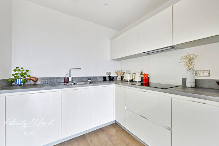 1 Bedroom Flat For Sale In Madeira Street, London, E14