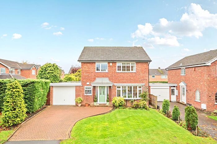 4 Bedroom Detached House For Sale In Mallinson Grove, Harrogate, HG2