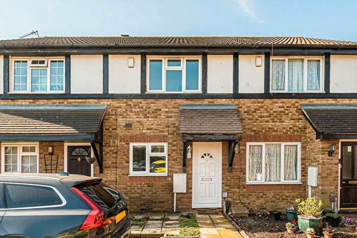 2 Bedroom Property To Rent In Westmacott Drive, Feltham, TW14