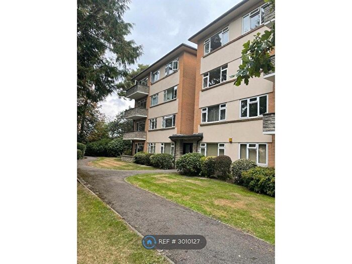2 Bedroom Flat To Rent In Burford Court, Bournemouth, BH1