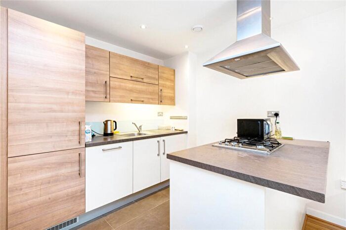 1 Bedroom Apartment To Rent In Merchant Street, E3