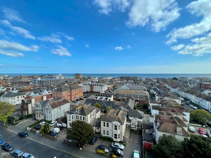 1 Bedroom Flat To Rent In Shelley Road, Worthing, BN11