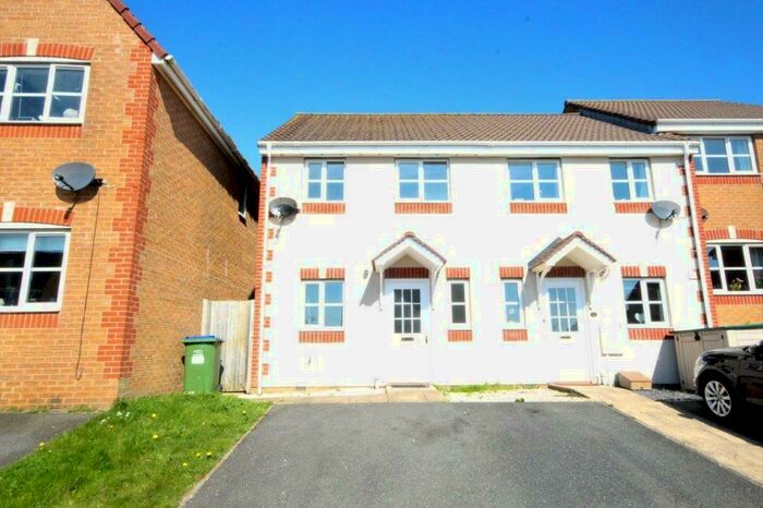 2 Bedroom House To Rent In Hill Top Way, Newhaven, BN9