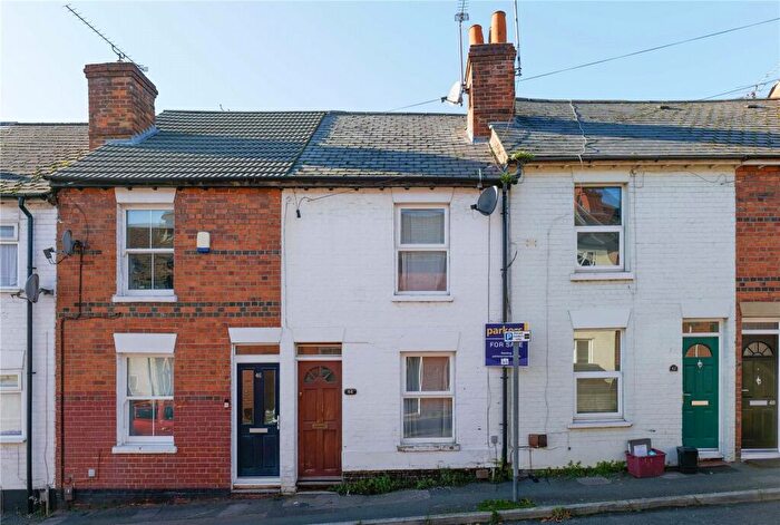 2 Bedroom Terraced House For Sale In Lower Field Road, Reading, Berkshire, RG1