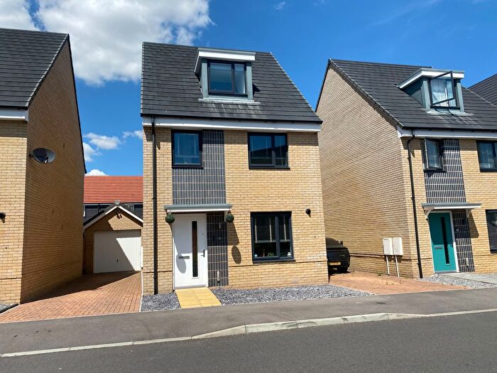 3 Bedroom Detached House To Rent In Cashmere Drive, Andover, Andover, SP11