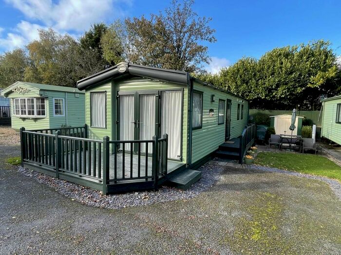 2 Bedroom Mobile/park Home For Sale In Crooklands, Milnthorpe, LA7