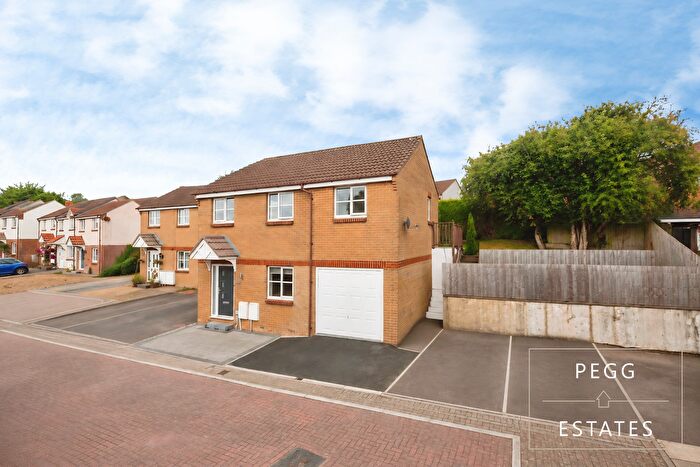 3 Bedroom Semi Detached House For Sale In Skye Close, Torquay, TQ2