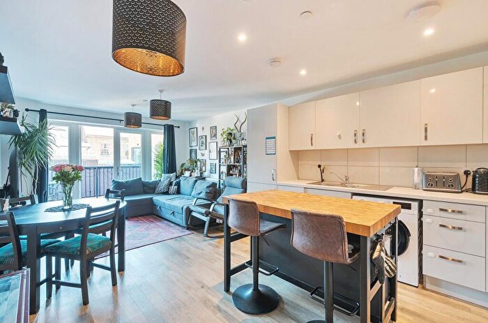 2 Bedroom Apartment For Sale In Campbell Road, Croydon, CR0