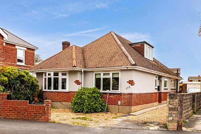 3 Bedroom Bungalow For Sale In Kingswell Road, Bournemouth, BH10
