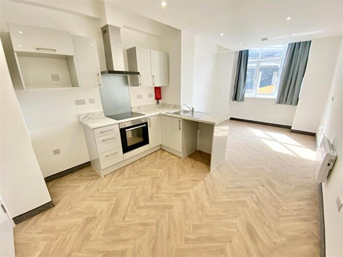 2 Bedroom Apartment To Rent In Fleet Street, Leicester, LE1