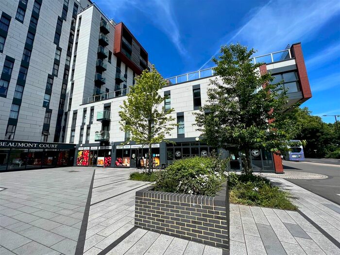 1 Bedroom Flat To Rent In Victoria Avenue, Southend-On-Sea, SS2