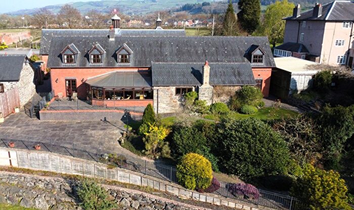 4 Bedroom Detached House For Sale In Llanidloes Road, Newtown, Powys, SY16