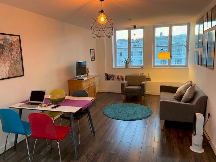 1 Bedroom Flat To Rent In The Strand, City Centre, Liverpool, L2