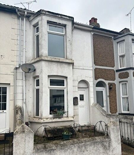 3 Bedroom Terraced House For Sale In Gillingham Road, Gillingham, ME7