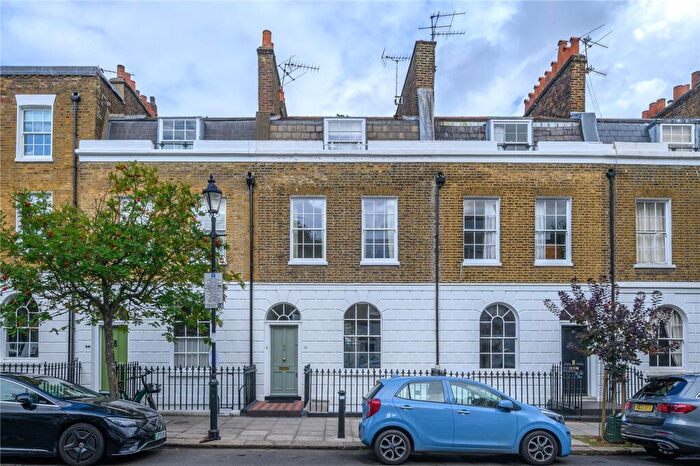 3 Bedroom Terraced House For Sale In College Cross, Islington, London, N1