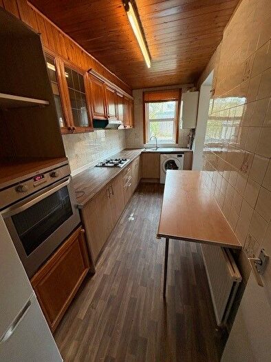 3 Bedroom Terraced House To Rent In Fernbank Avenue, Wembley, HA0