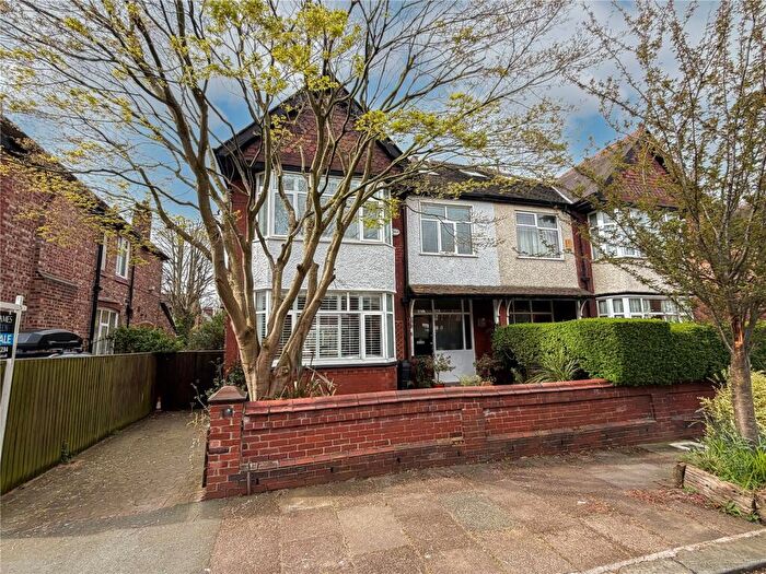 6 Bedroom Semi-Detached House For Sale In Sandileigh Avenue, West Didsbury, M20