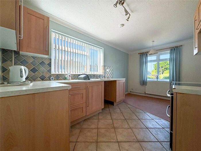 2 Bedroom Bungalow For Sale In Ringwood Close, Wigston, Leicestershire, LE18