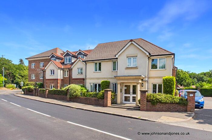 1 Bedroom Retirement Property For Sale In Matthews Lodge, Station Road, Addlestone, Surrey, KT15