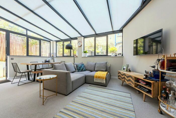 2 Bedroom Apartment To Rent In Salcott Road, SW11