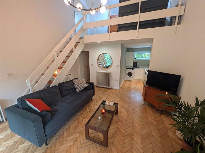 1 Bedroom Flat To Rent In Albany Court, West Didsbury, Manchester, M20