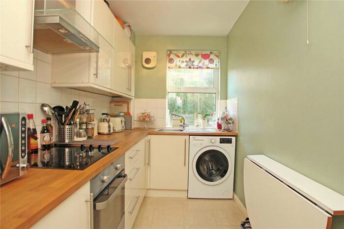 1 Bedroom Apartment To Rent In Wood Vale, Forest Hill, London, SE23