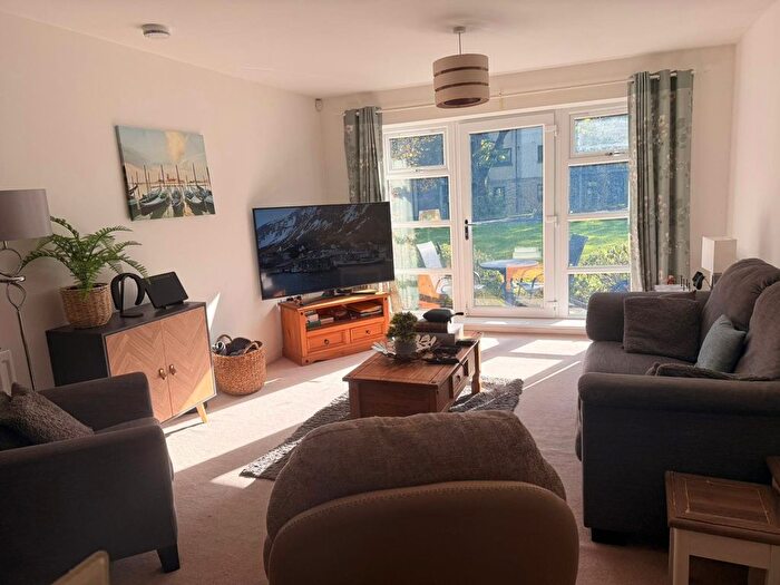 2 Bedroom Flat To Rent In Hammerman Avenue, Hilton, Aberdeen, AB24